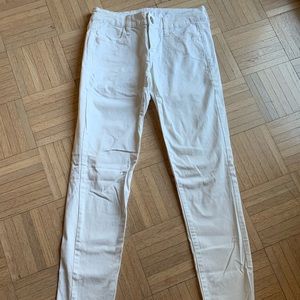 American Eagle White Skinny Jeans